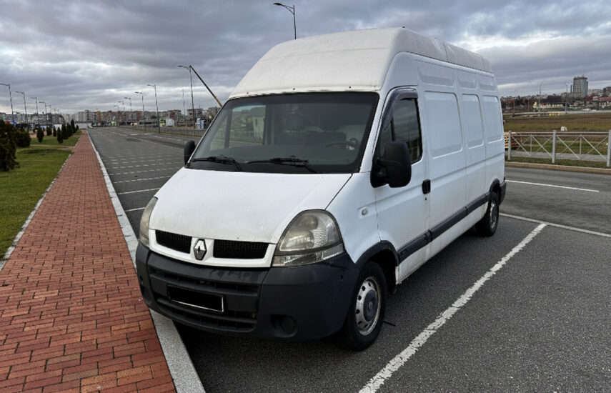 Renault Master, высота: 2,1 м